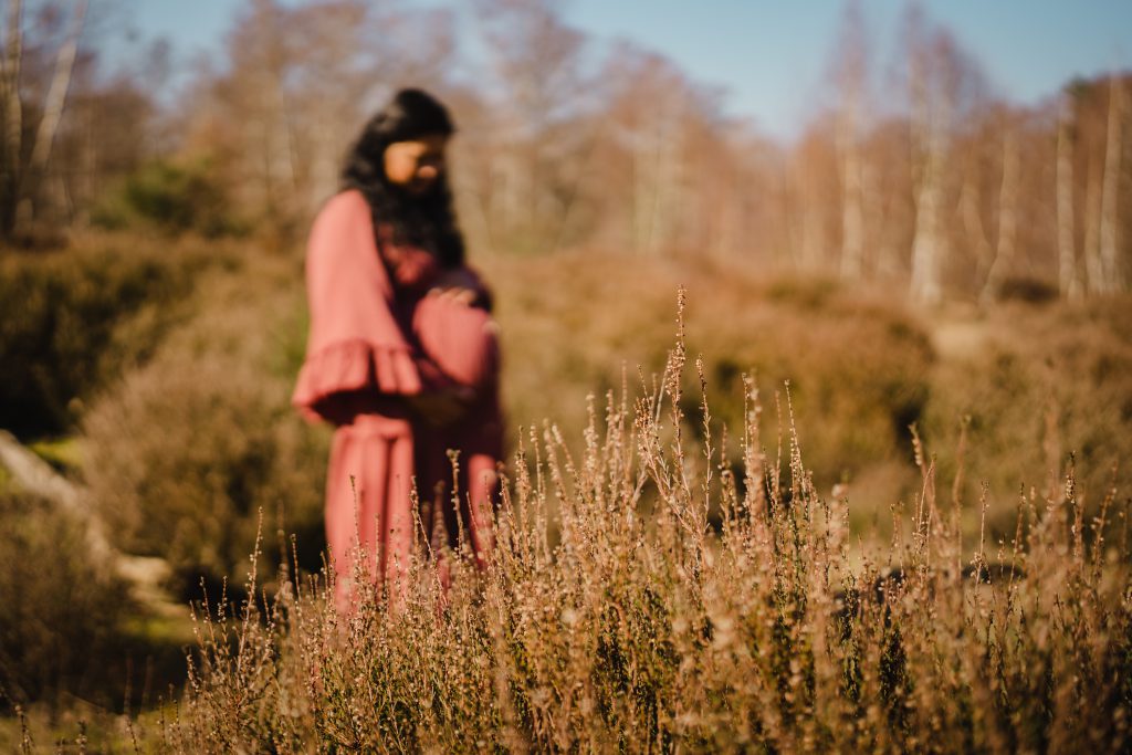 Babybauch Outdoor Heide