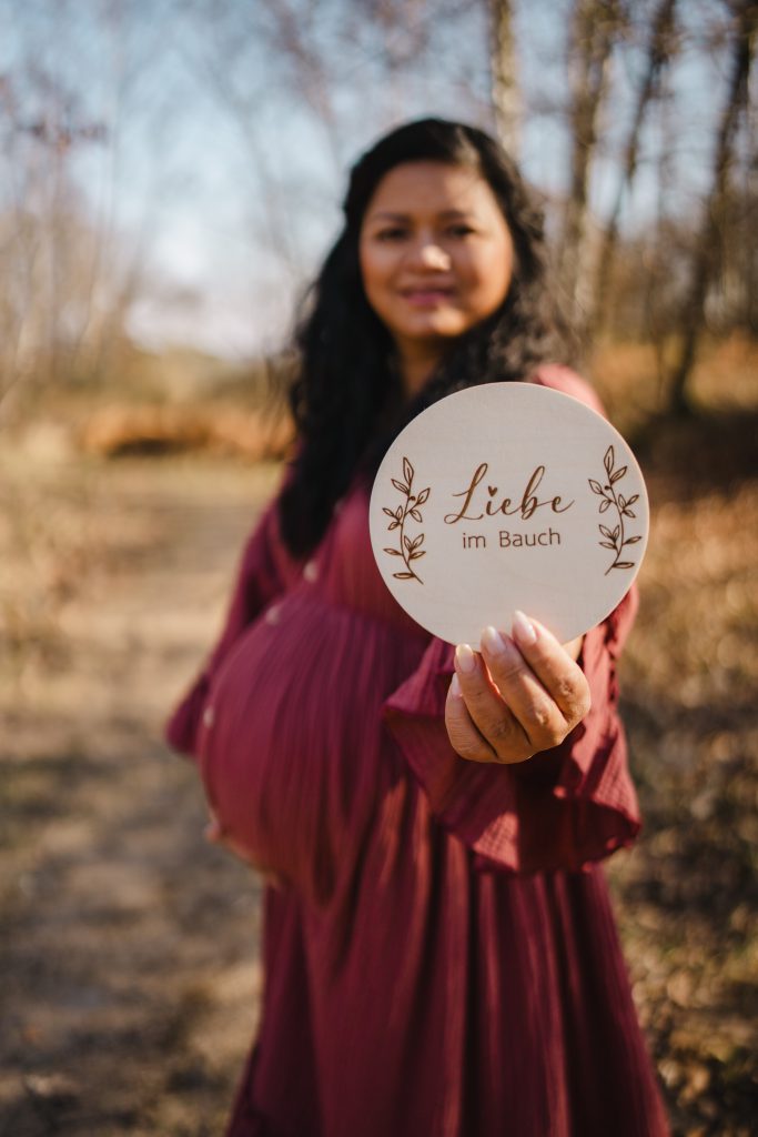 Babybauch Outdoor Schild Liebe im Bauch